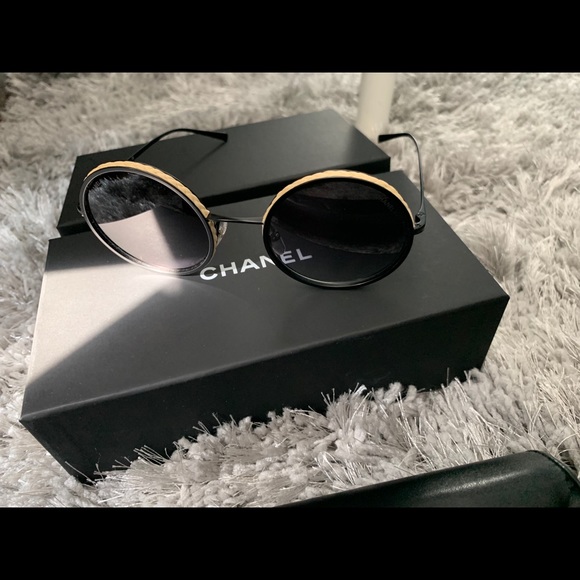 SOLD Off Posh Mark‼️Authentic Chanel Sunglasses - Picture 11 of 13